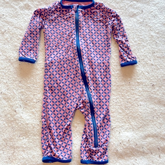 Kickee Pants Other - Kickee Pants long-sleeve onesie/sleeper